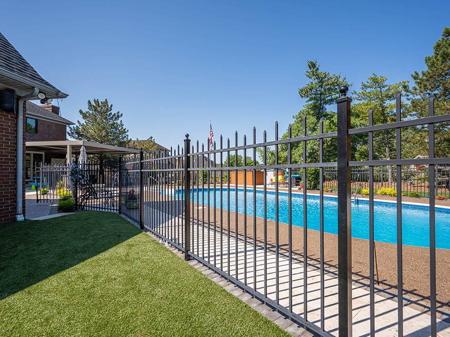 Pool Fence Example in Independence Kentucky